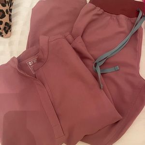 Mauve Figs Scrub Set